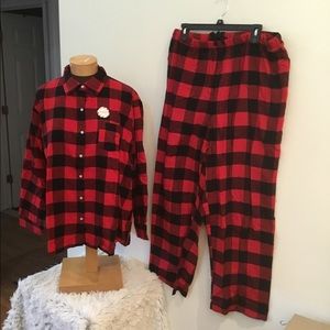 🎈. The North Pole sleepwear 1X 2 piece flannel PJs